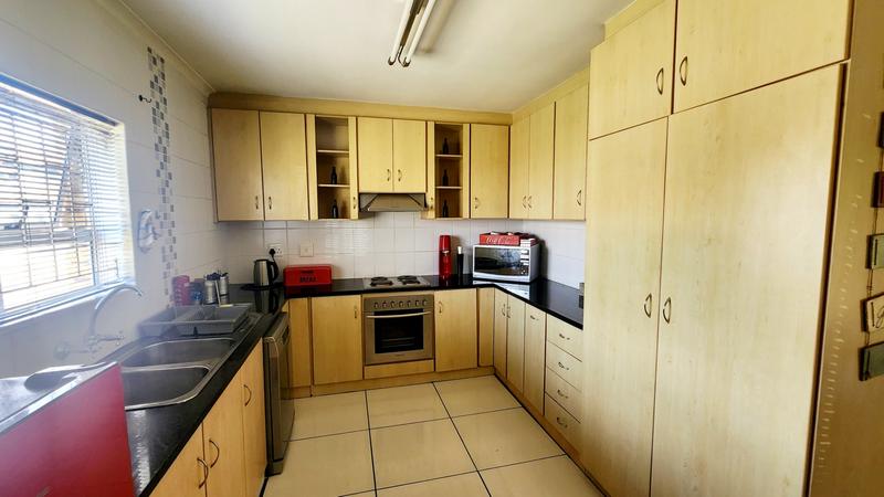 3 Bedroom Property for Sale in Tafelzicht Western Cape